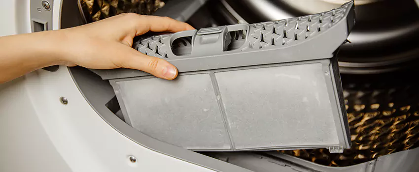 Signs Of A Clogged Dryer Lint Trap in Arcata, California